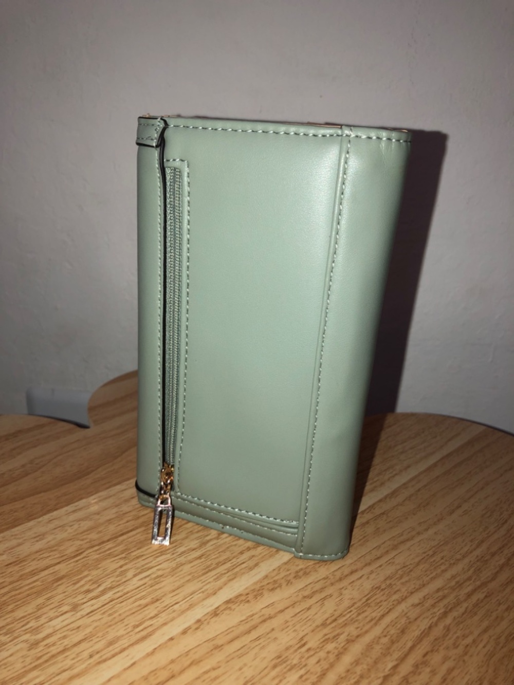 GUESS Woman Wallet - Picture 7 of 7